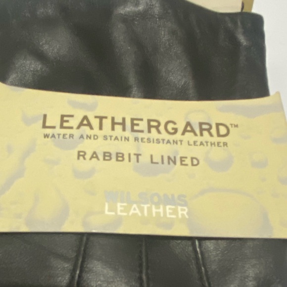 Wilson's Leather Pelle Studio Womens M Black Leather Gloves Rabbit Fur Lined NWT - Picture 2 of 9